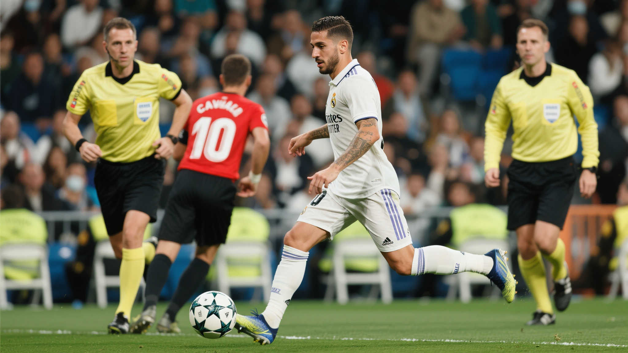 皇马少姆巴佩10人逆袭!关键先生非贝林厄姆,大腿威力再现 尽管后卫常被认为是幕后英雄,但卡瓦哈尔此次用完美覆